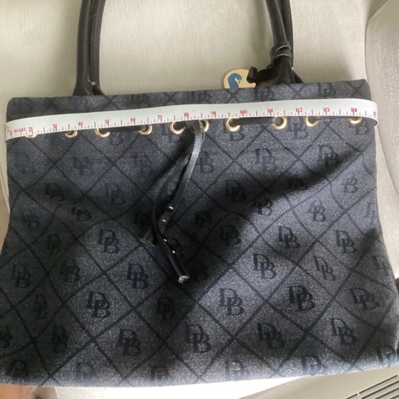 Dooney & Bourke Large black satchel monogram Tote Bag - Picture 9 of 11